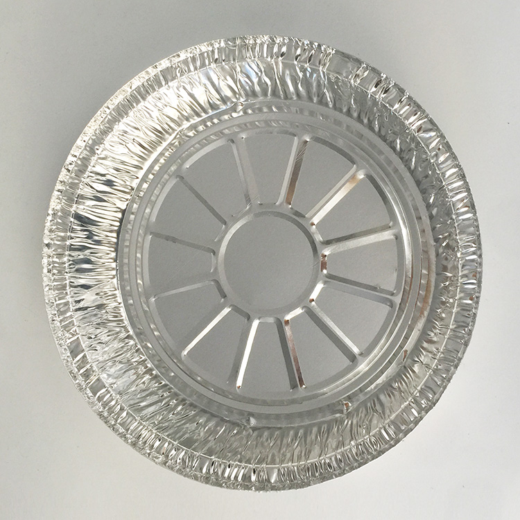 Aluminum foil plate for round straight edge baking