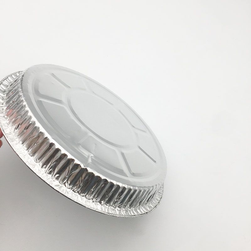 Disposable aluminum pizza plate